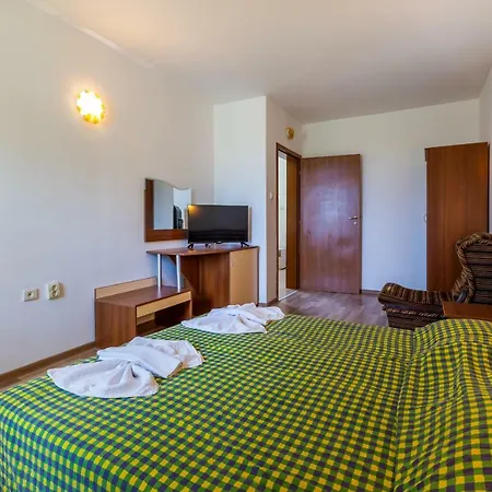 別荘 Quiet 2 Bedroom In Dafinka Ik